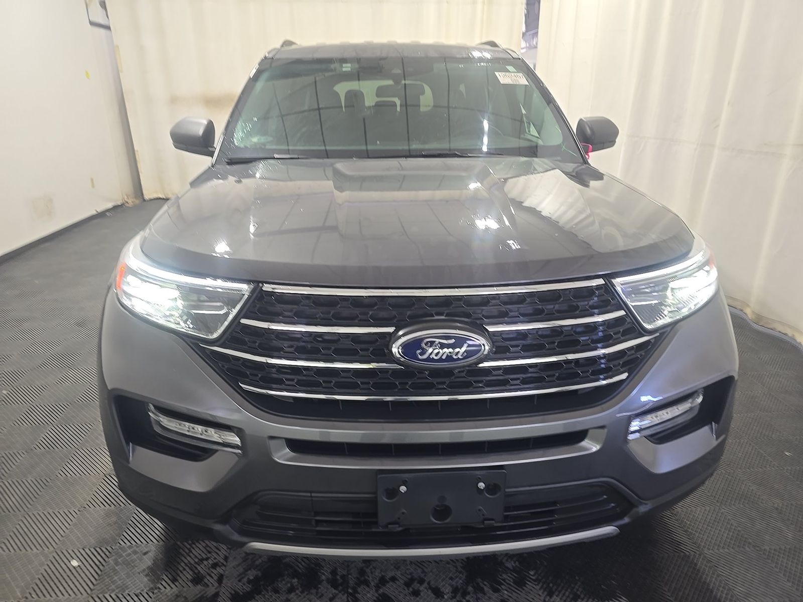 FORD EXPLORER - 3