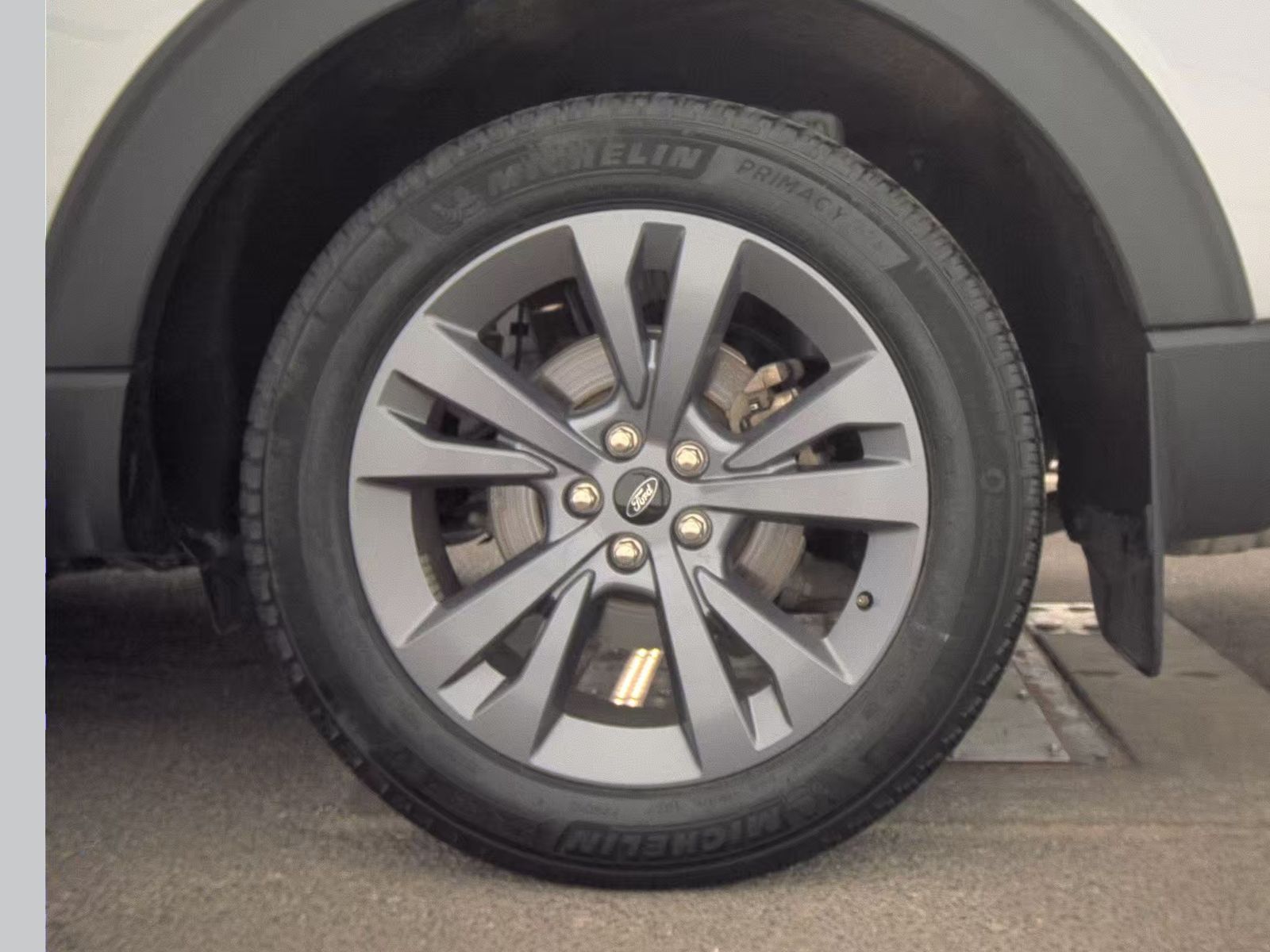 2023 Ford Explorer XLT AWD