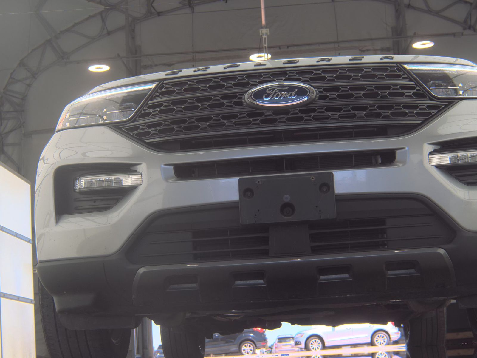 FORD EXPLORER - 4