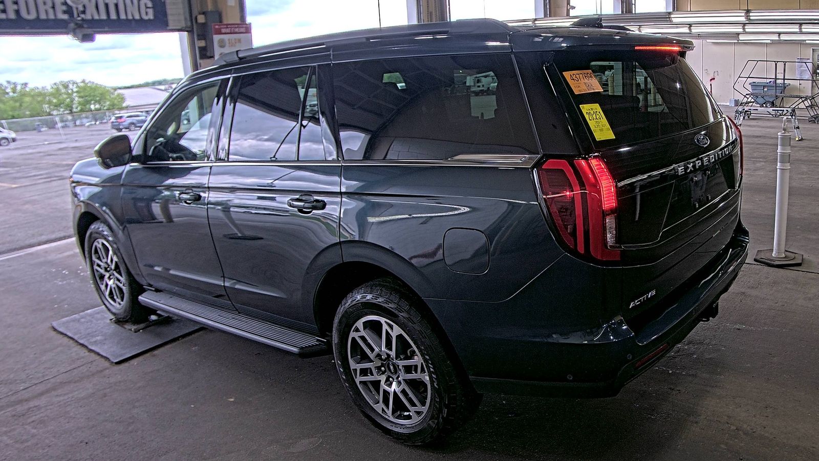 FORD EXPEDITION - 7