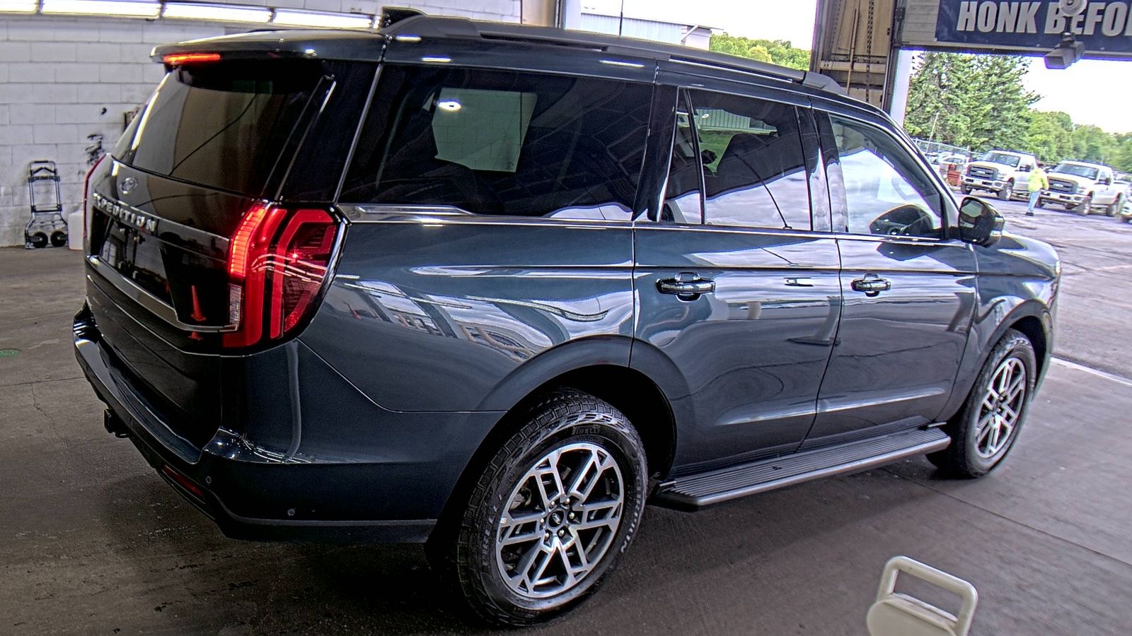 FORD EXPEDITION - 5