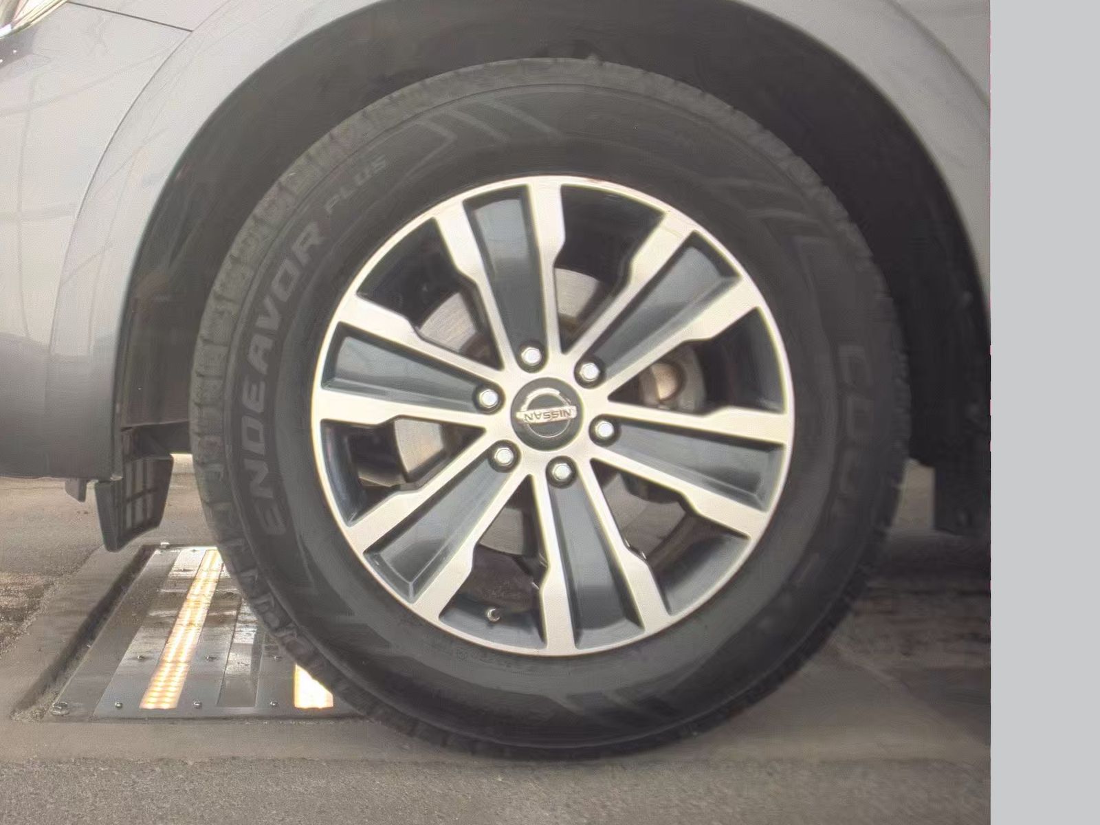 NISSAN ARMADA - 10