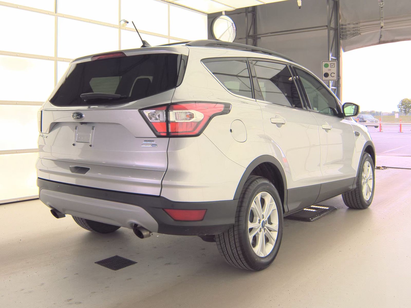 FORD ESCAPE - 6