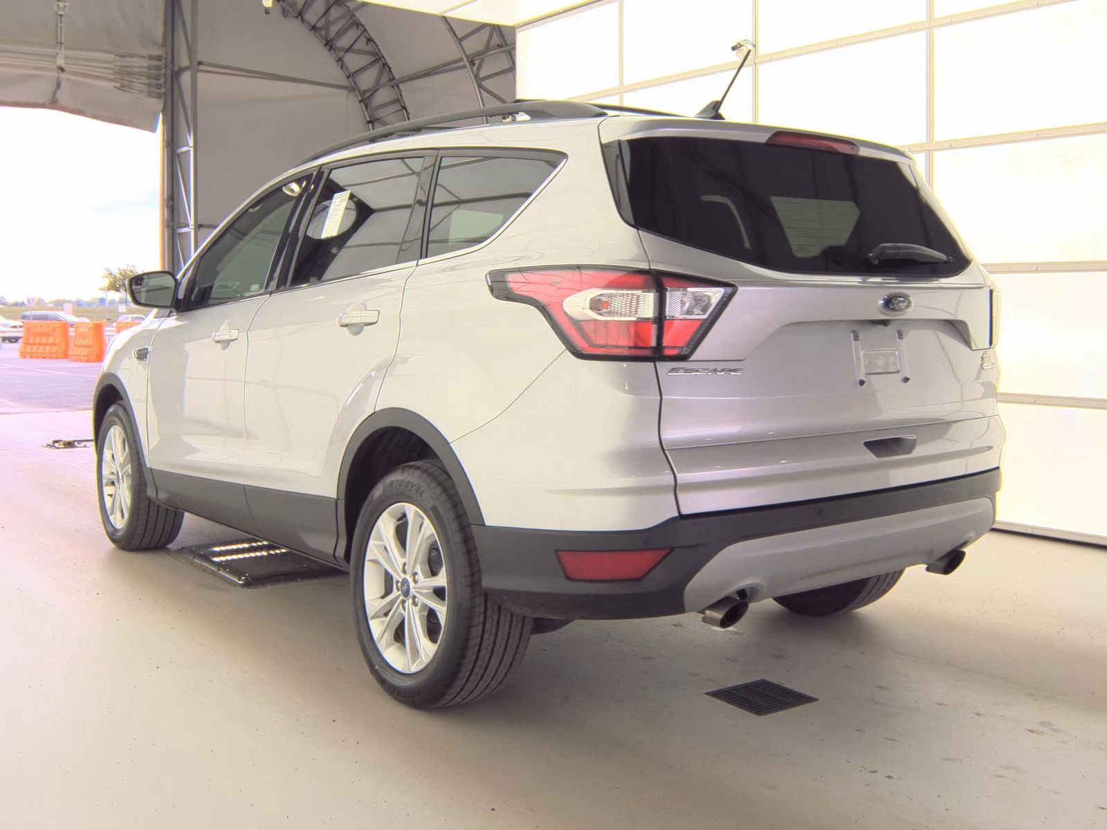 FORD ESCAPE - 9