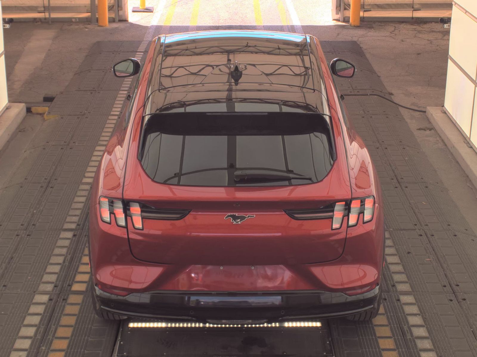 FORD MUSTANG MACH-E - 7