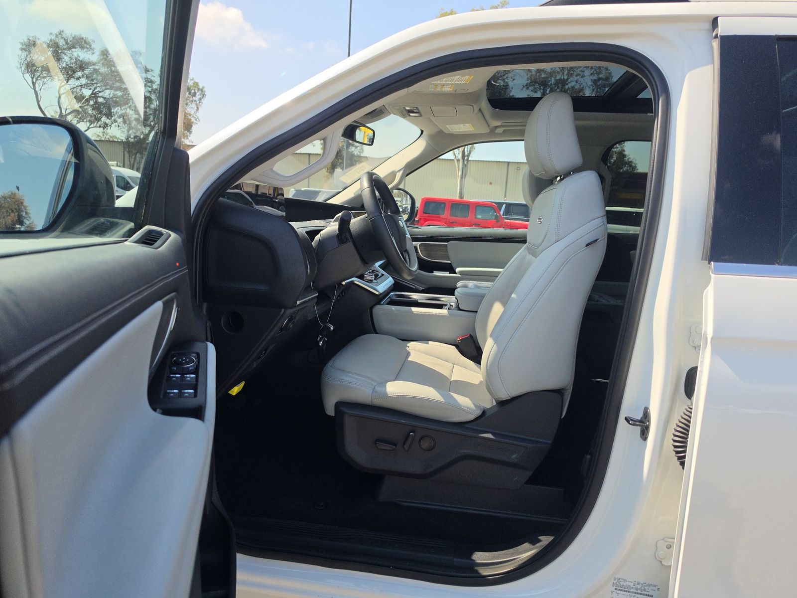 FORD EXPEDITION MAX - 8