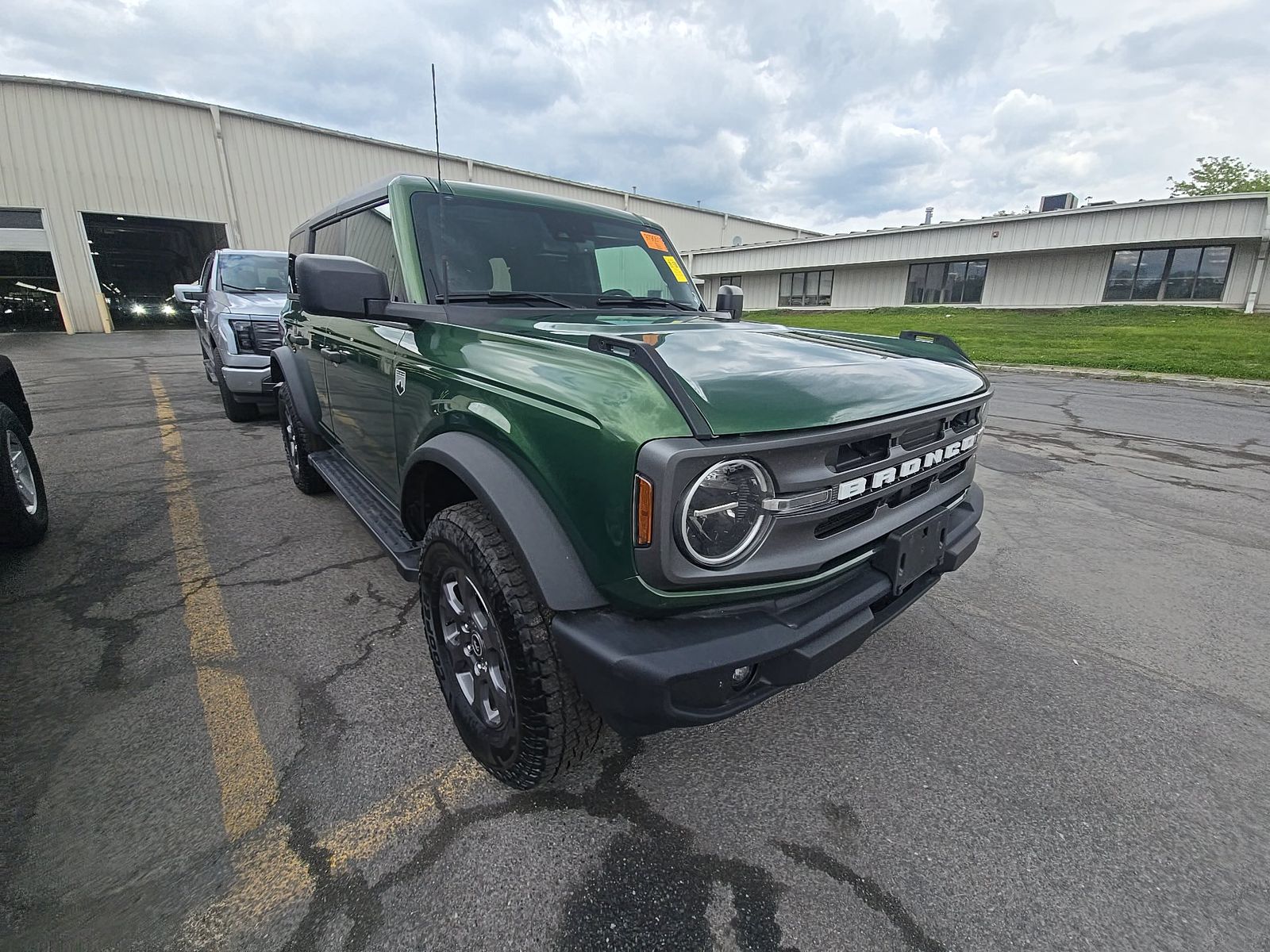 FORD BRONCO - 4
