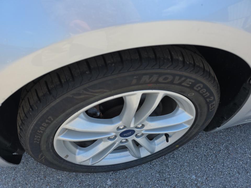 FORD FUSION - 9