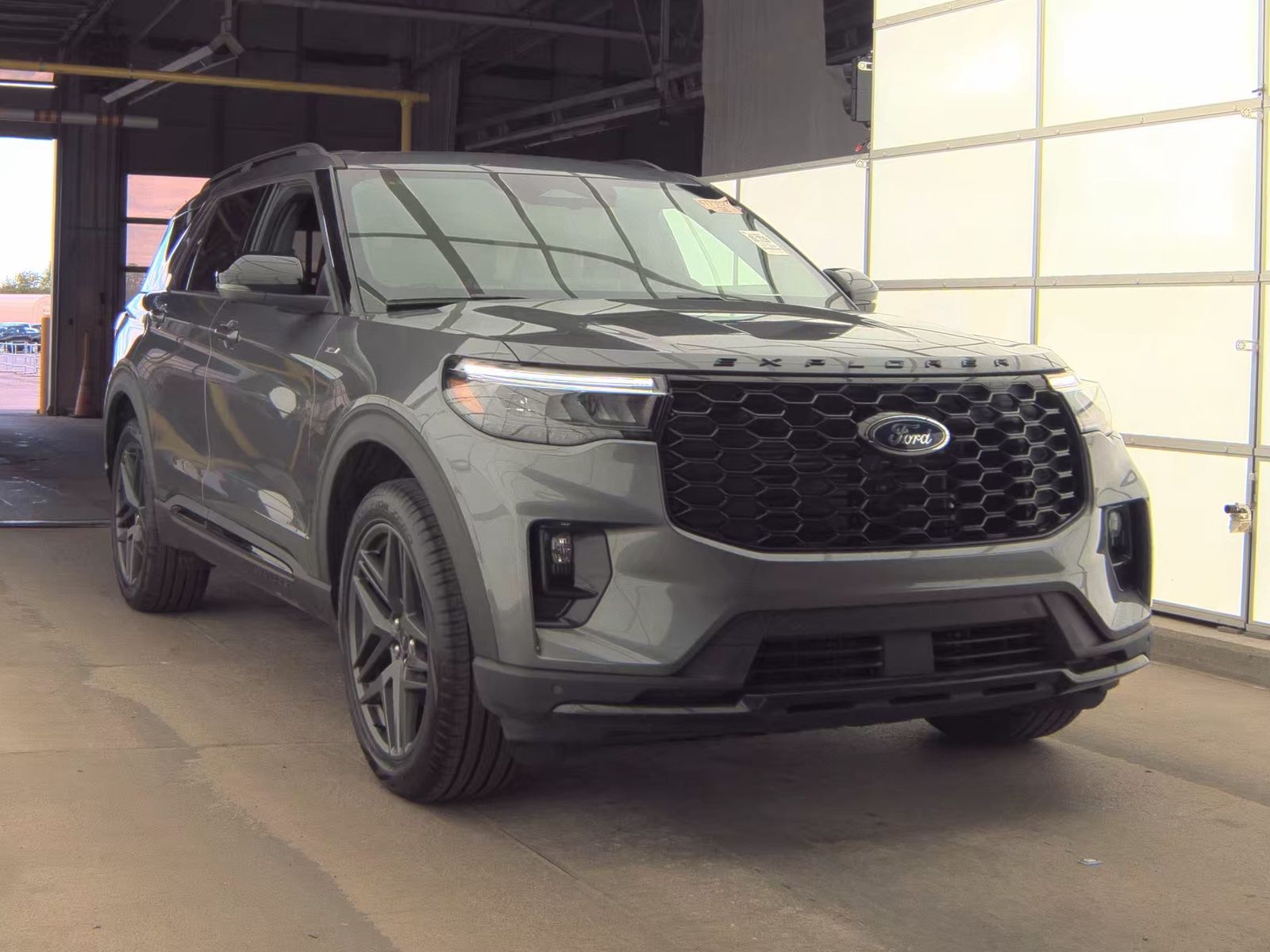 FORD EXPLORER - 5
