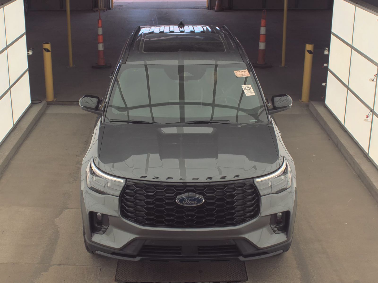 FORD EXPLORER - 3