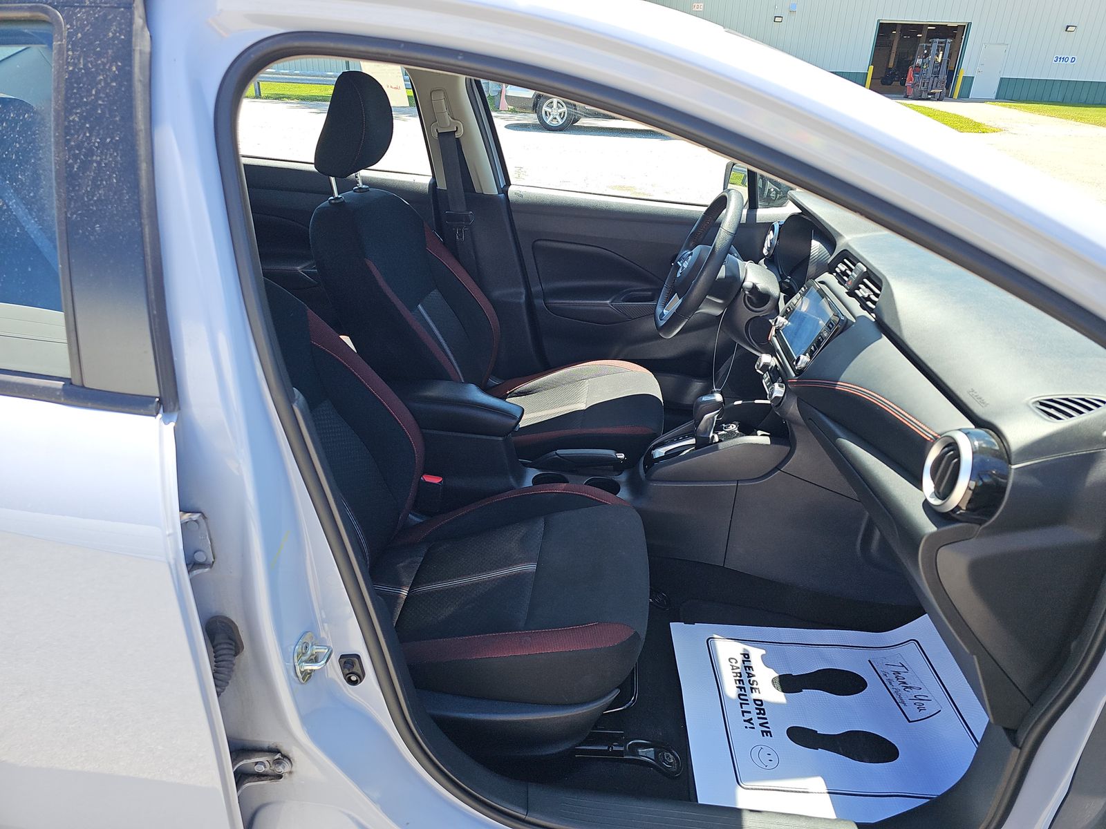 NISSAN VERSA - 9