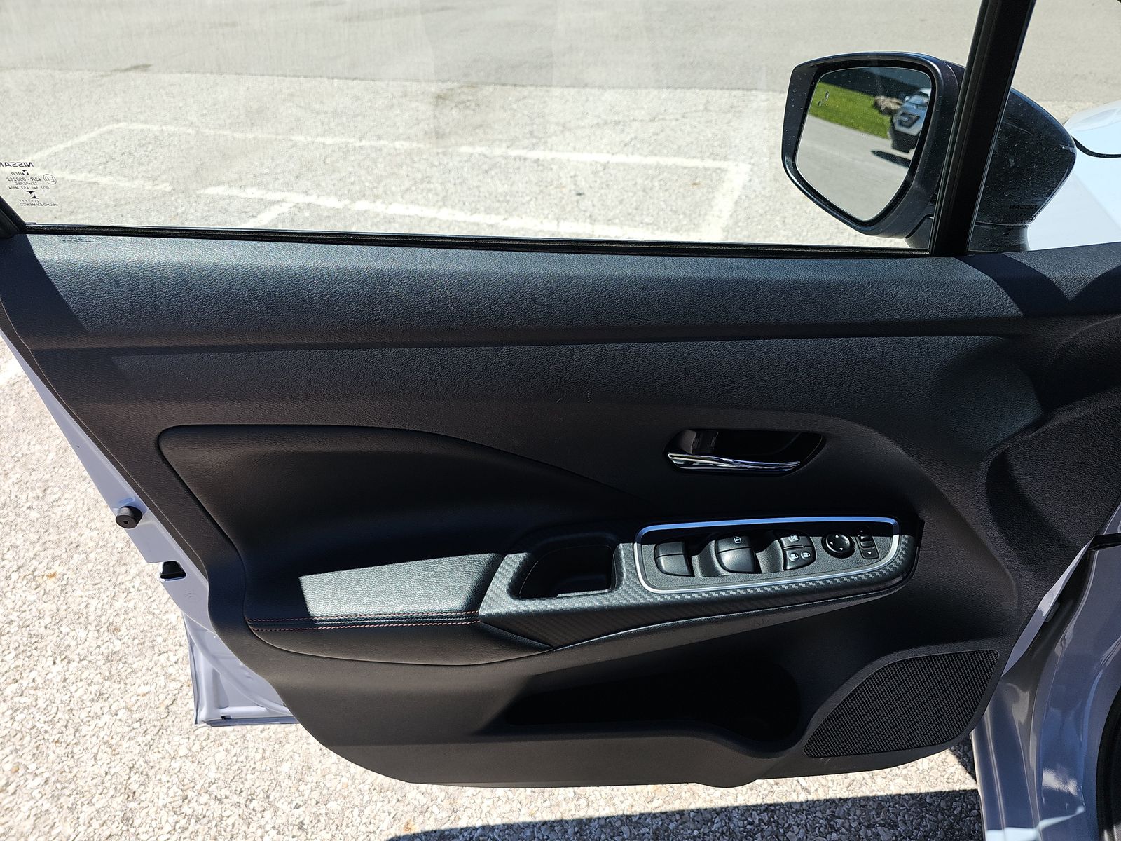 NISSAN VERSA - 10