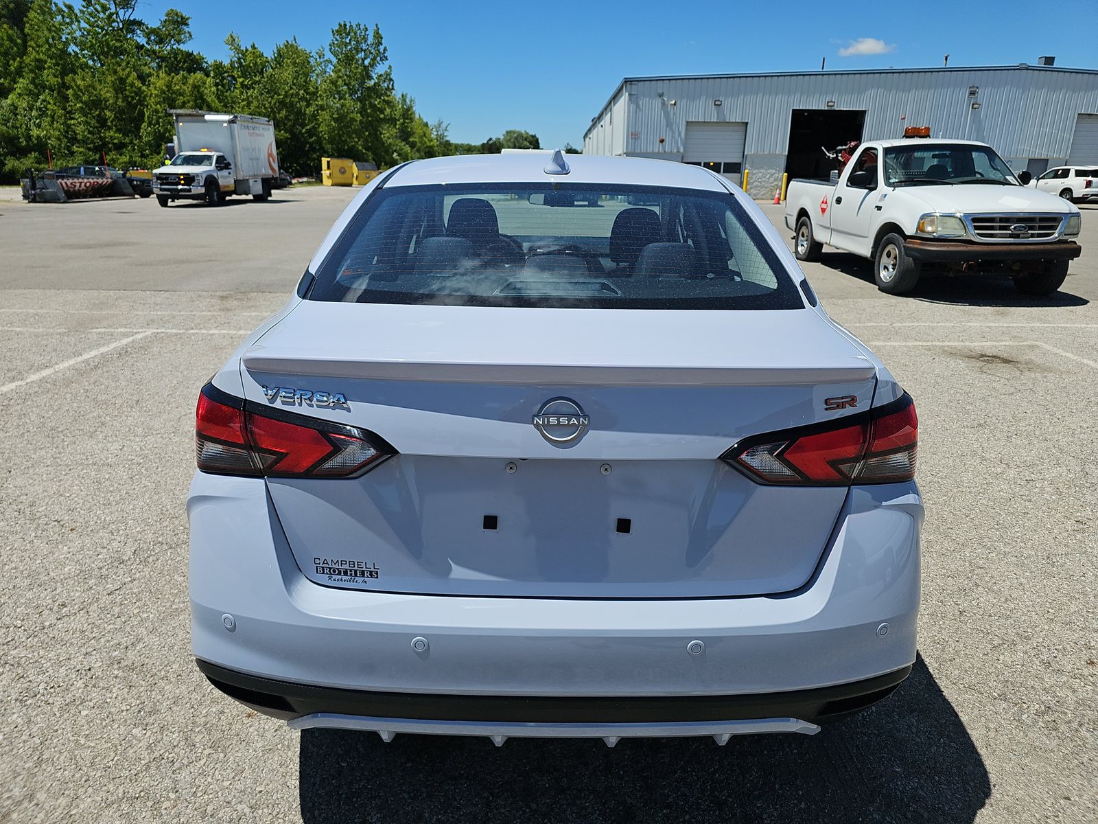 NISSAN VERSA - 6