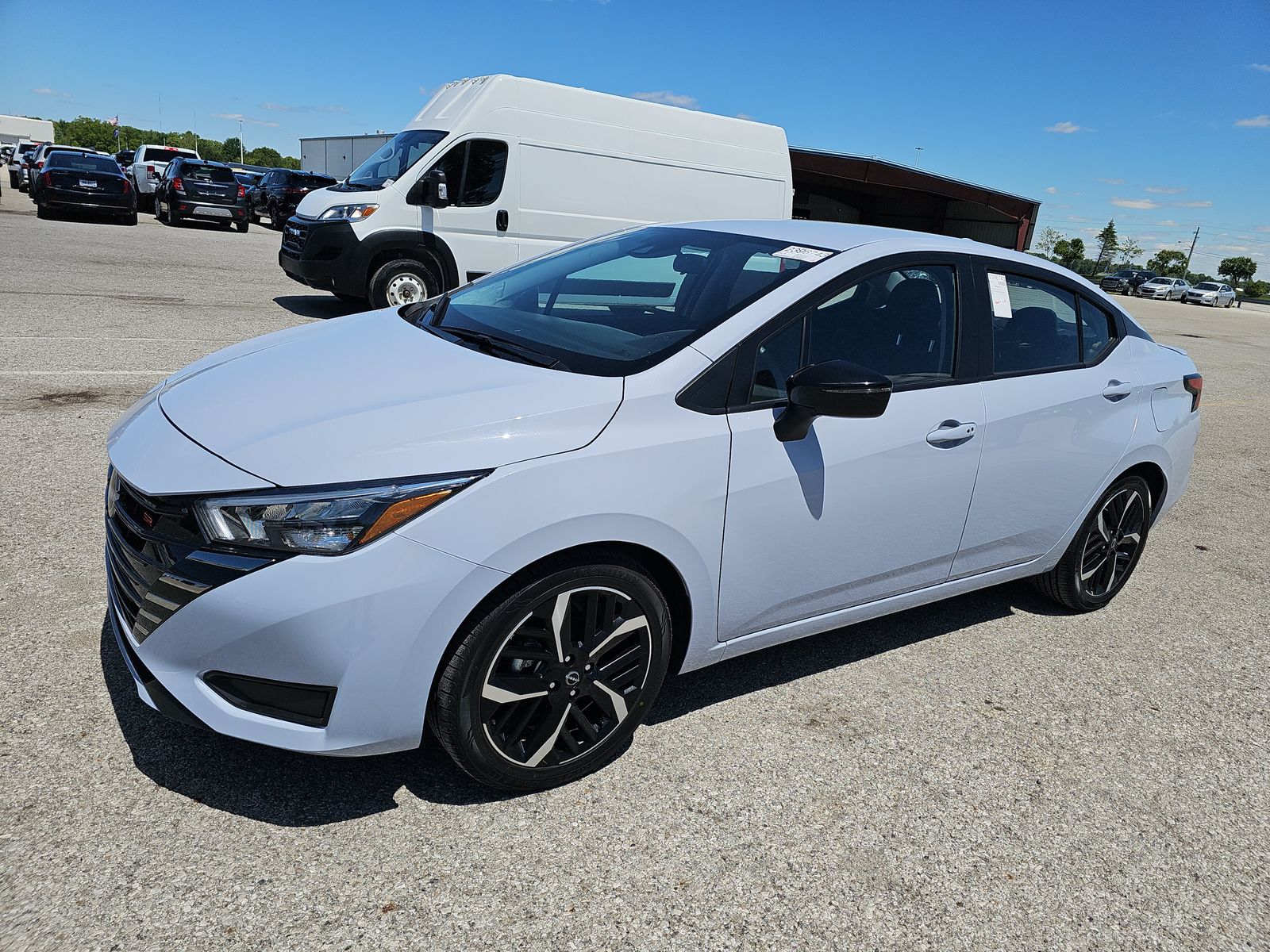NISSAN VERSA - 1