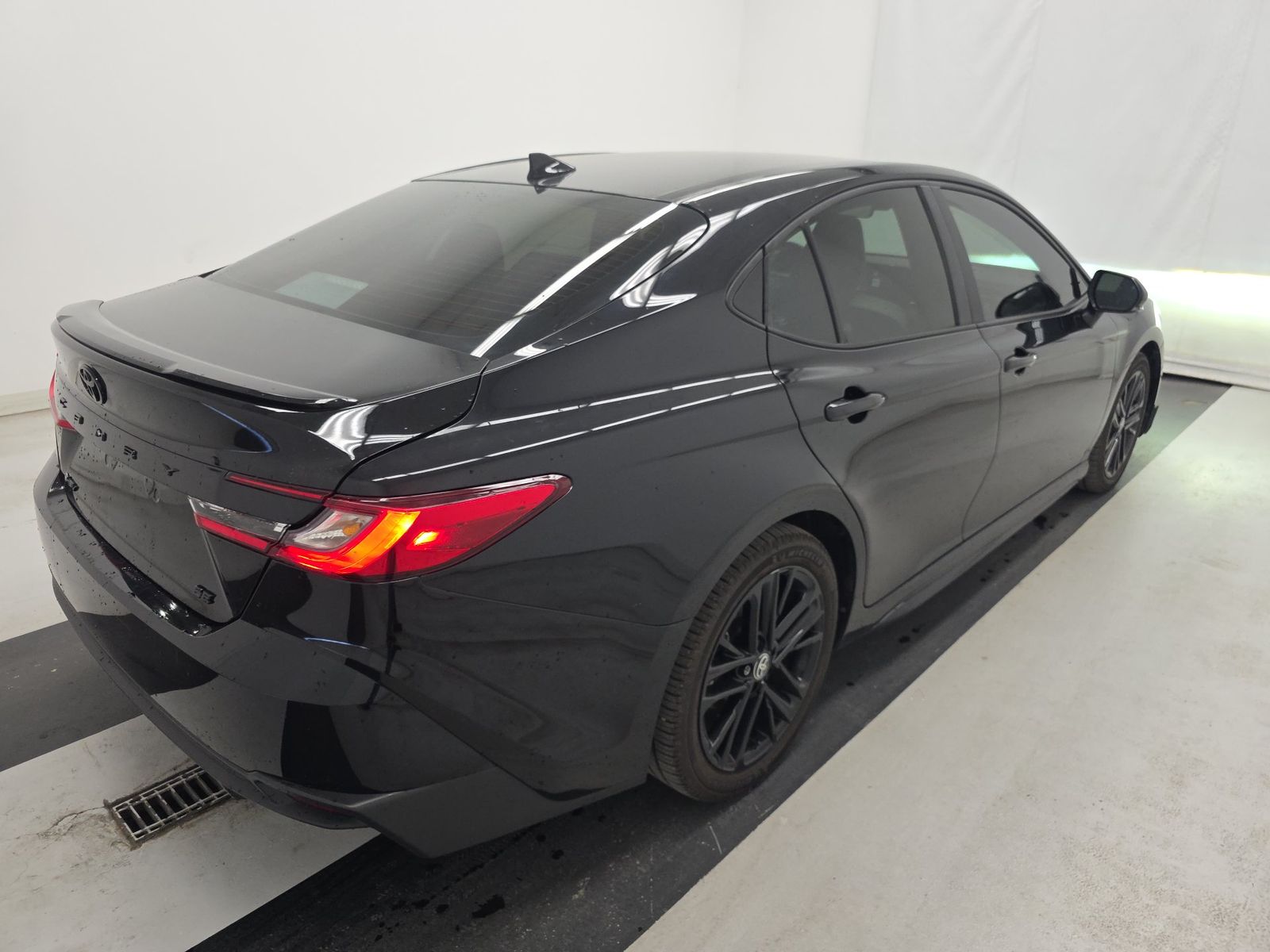 TOYOTA CAMRY - 5