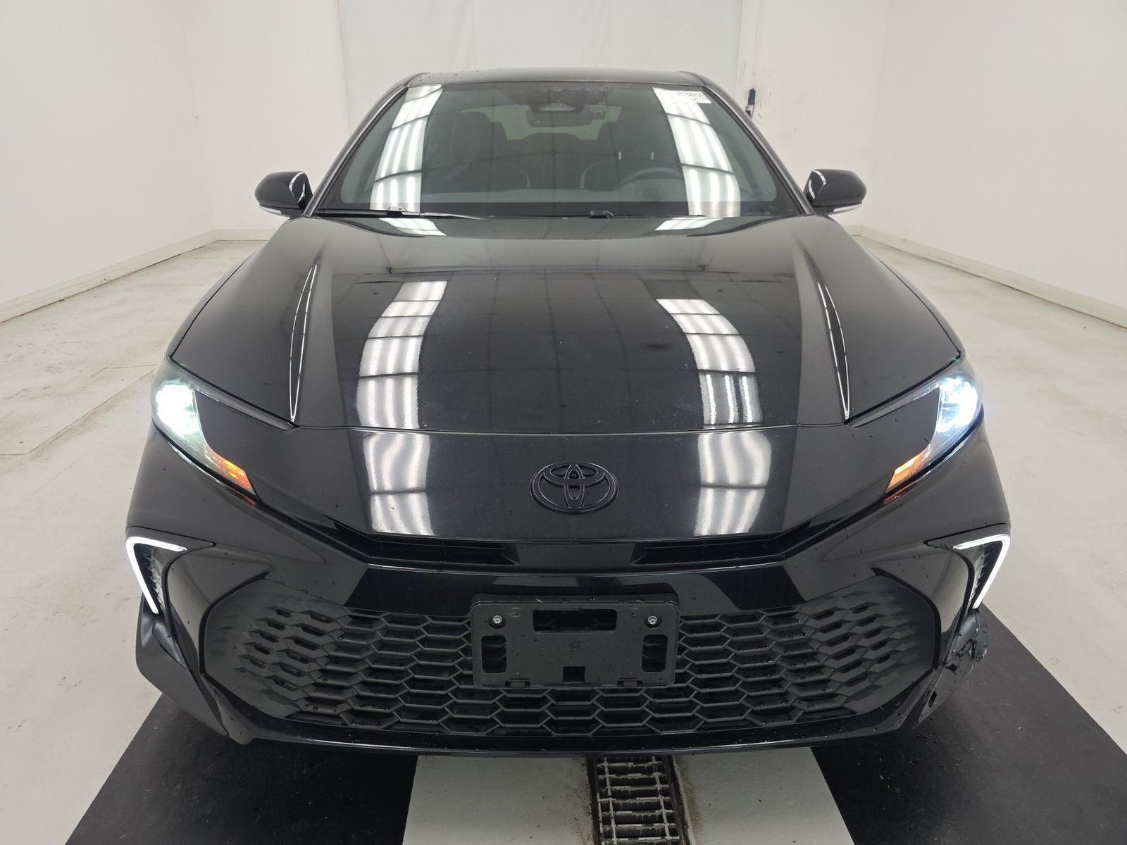 TOYOTA CAMRY - 3