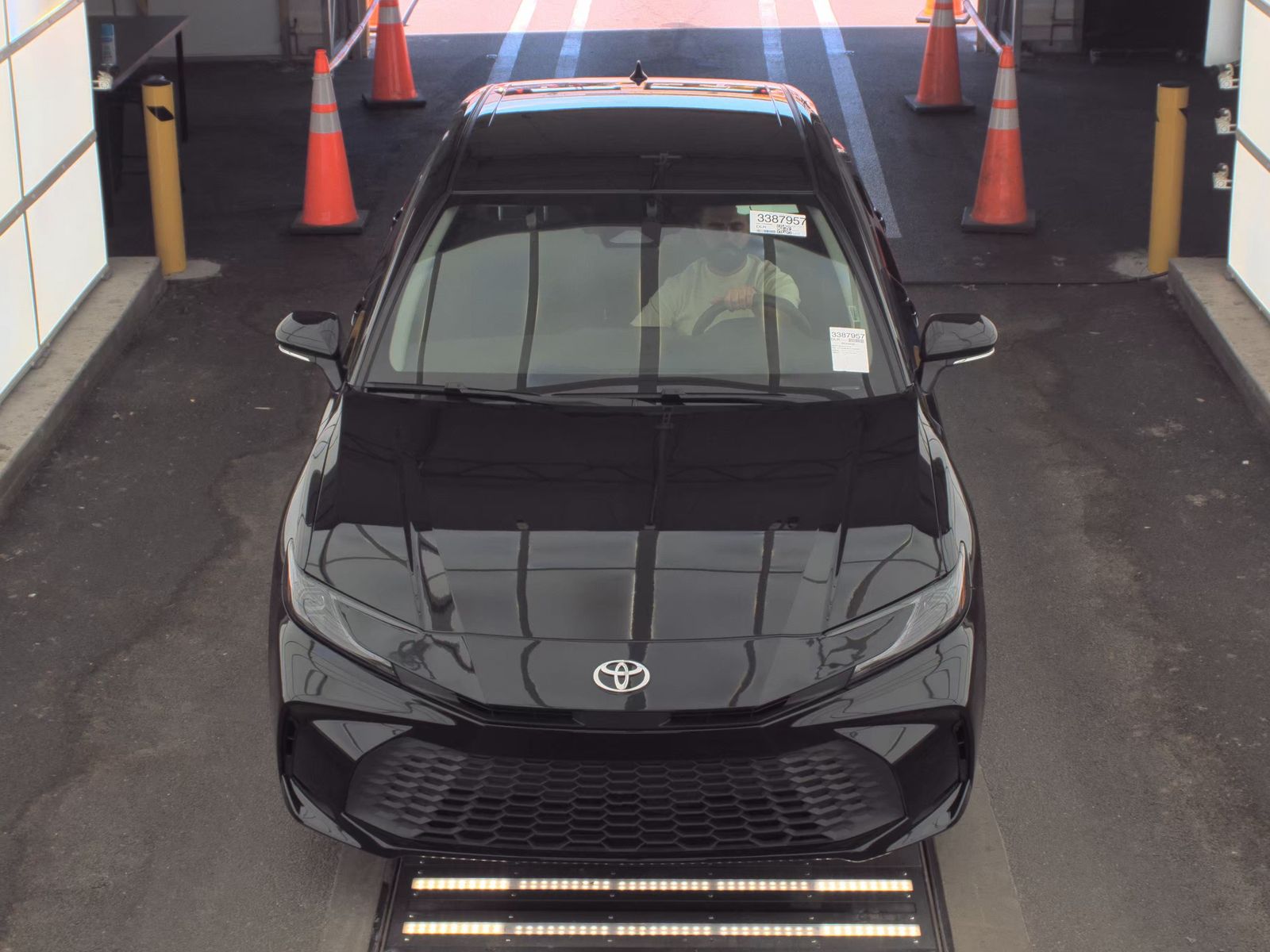 TOYOTA CAMRY - 3