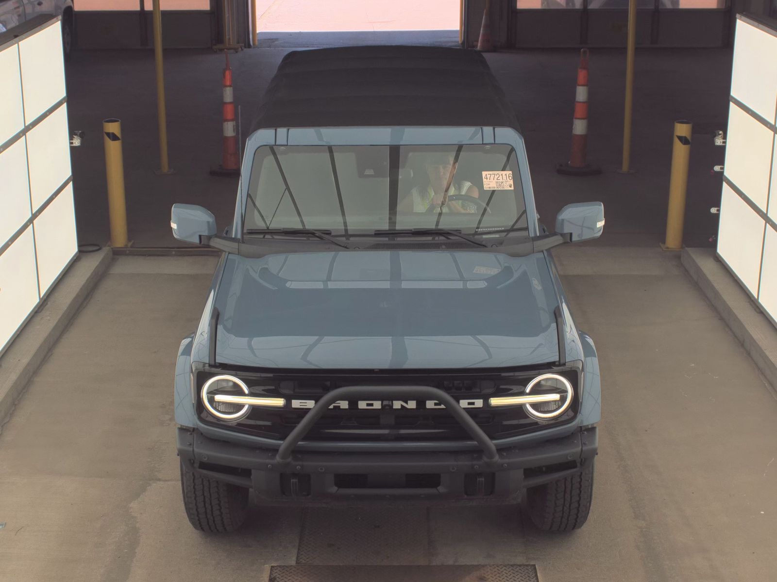 FORD BRONCO - 3
