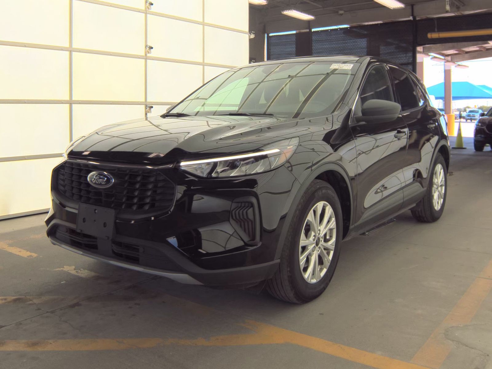 FORD ESCAPE - 1