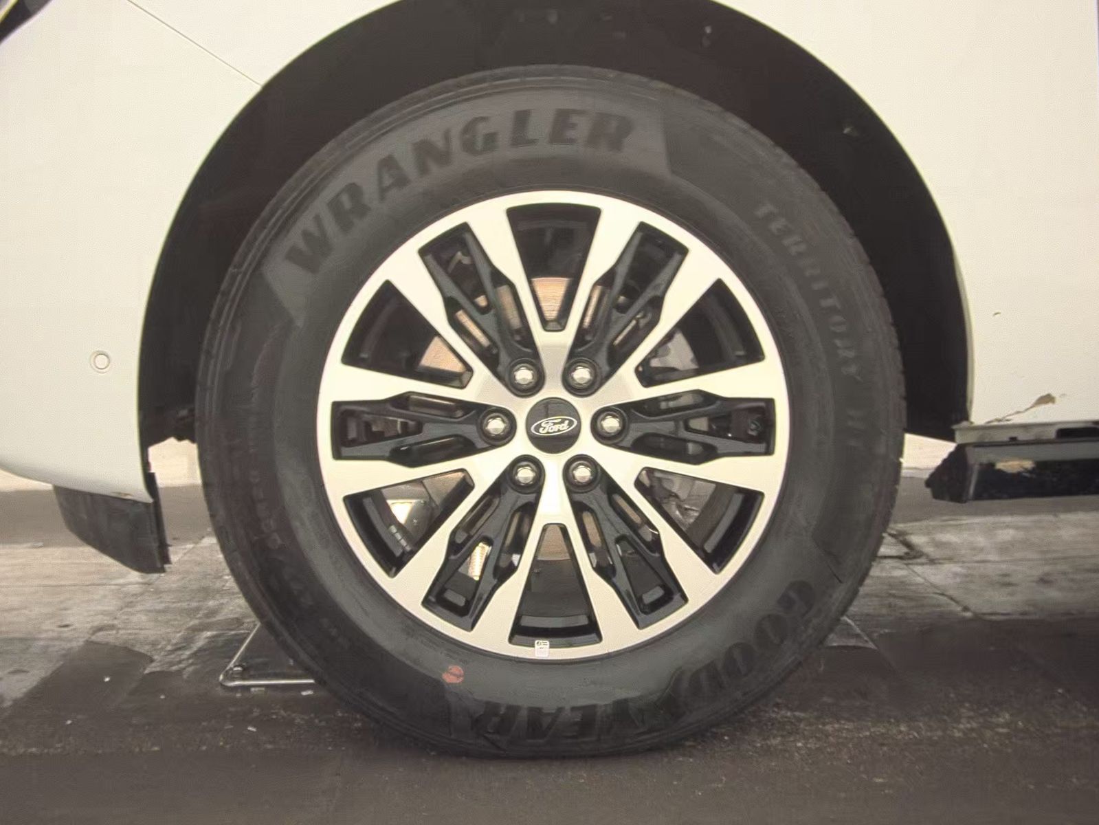 FORD EXPEDITION MAX - 10