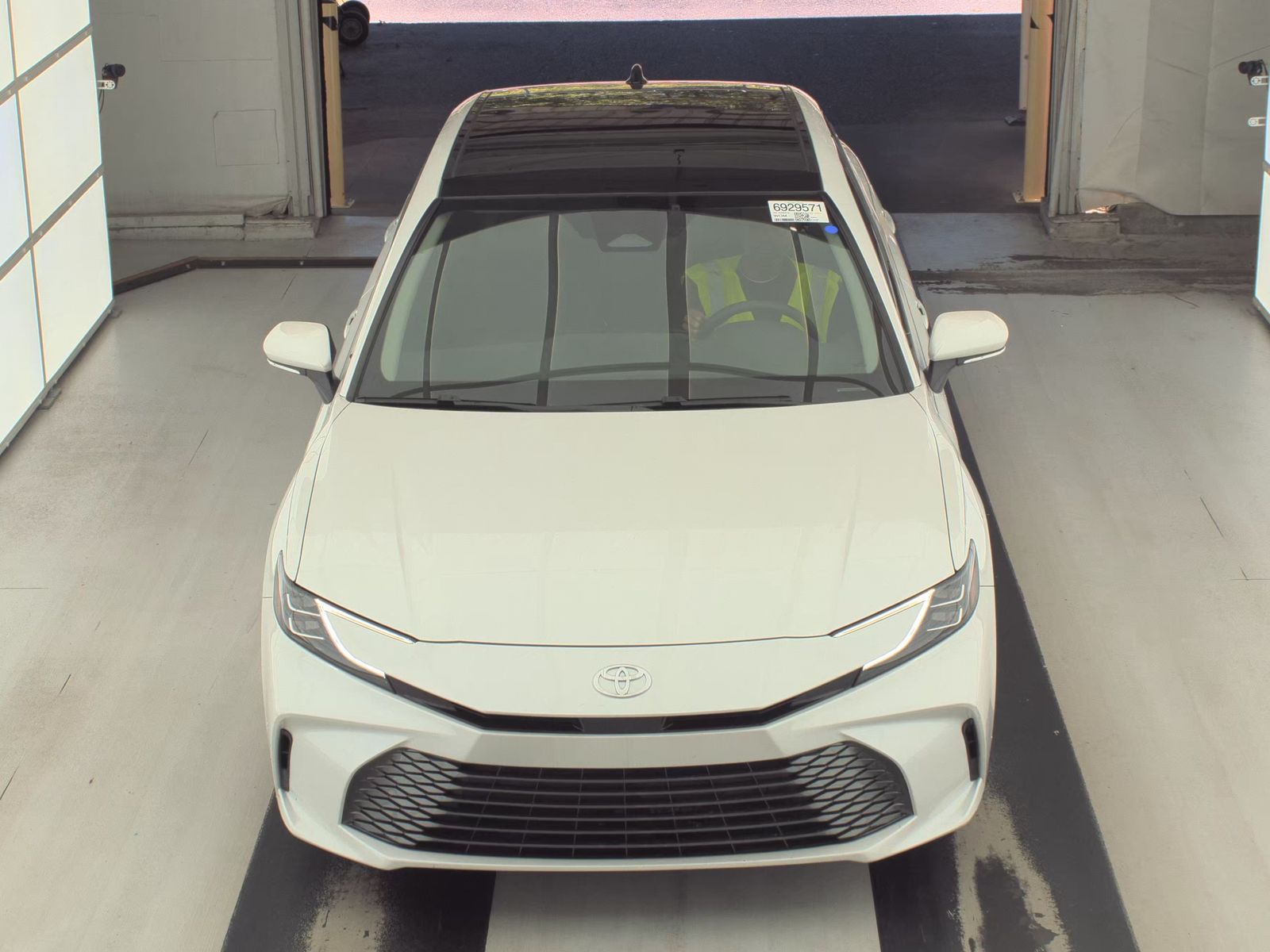 TOYOTA CAMRY - 3