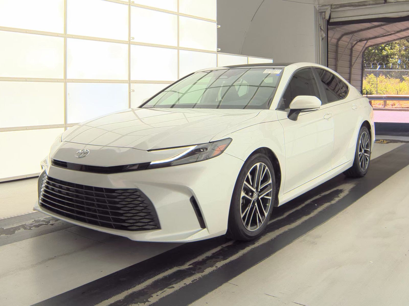 TOYOTA CAMRY - 1