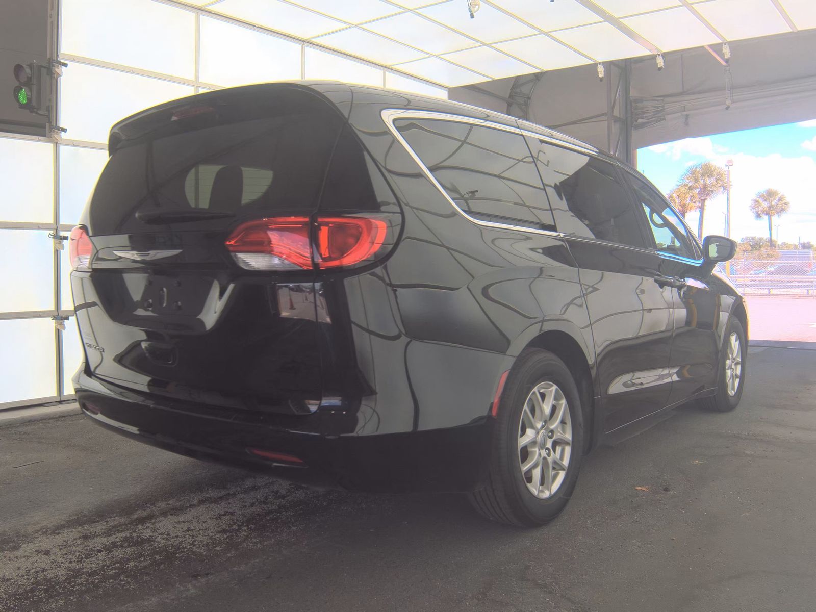 CHRYSLER VOYAGER - 6