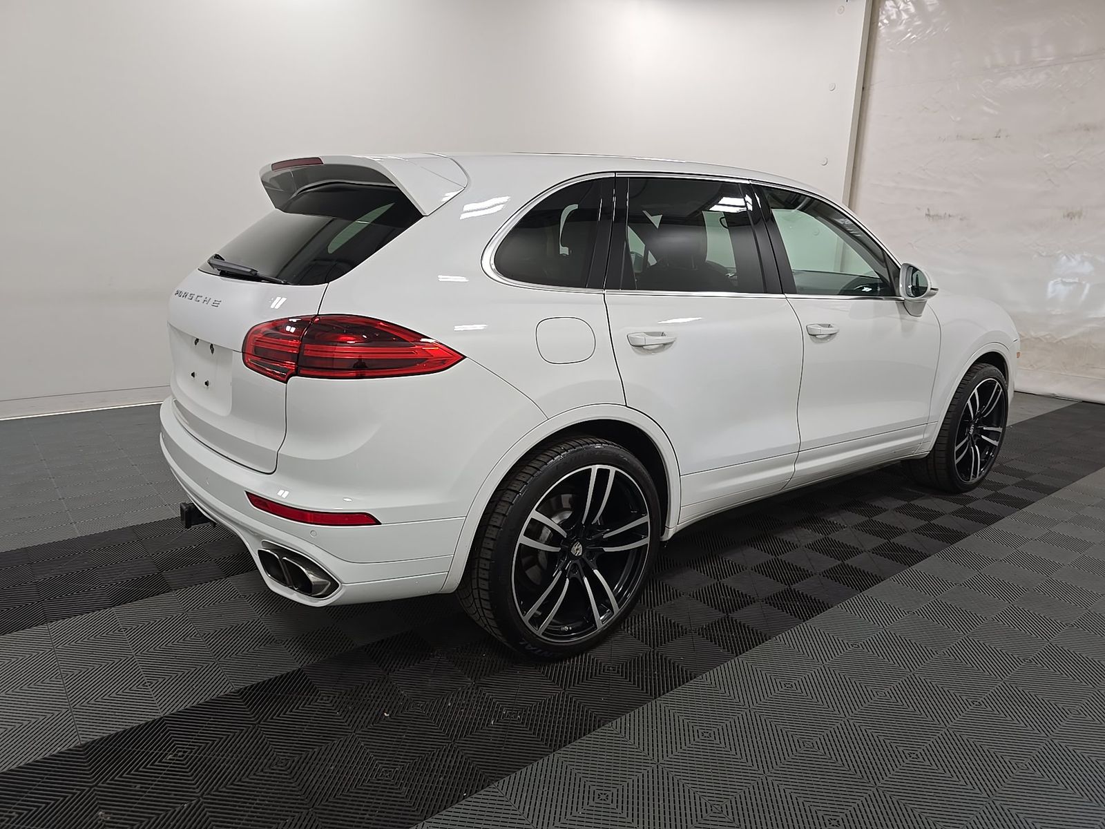 PORSCHE CAYENNE - 5