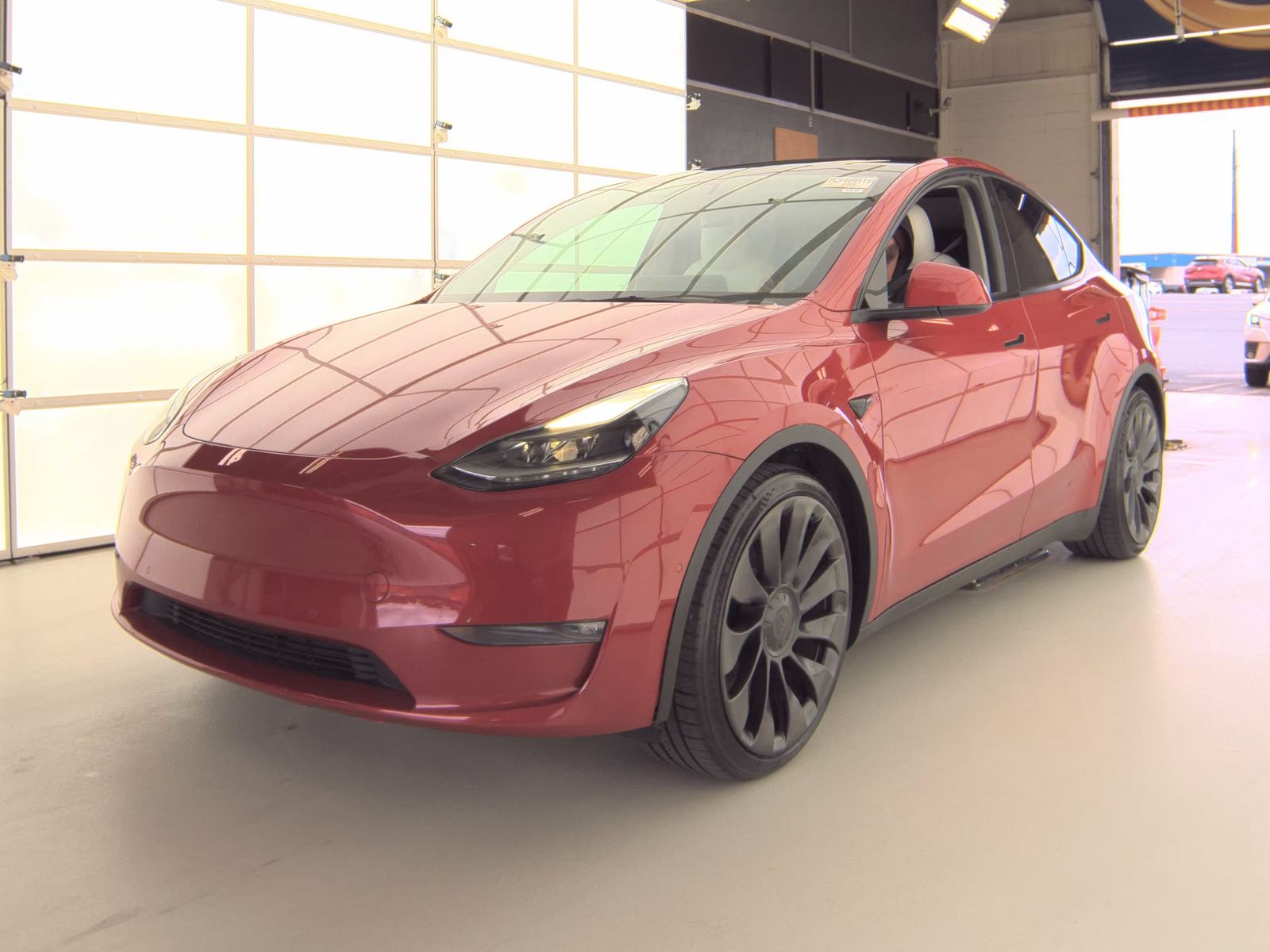 TESLA MODEL Y - 1