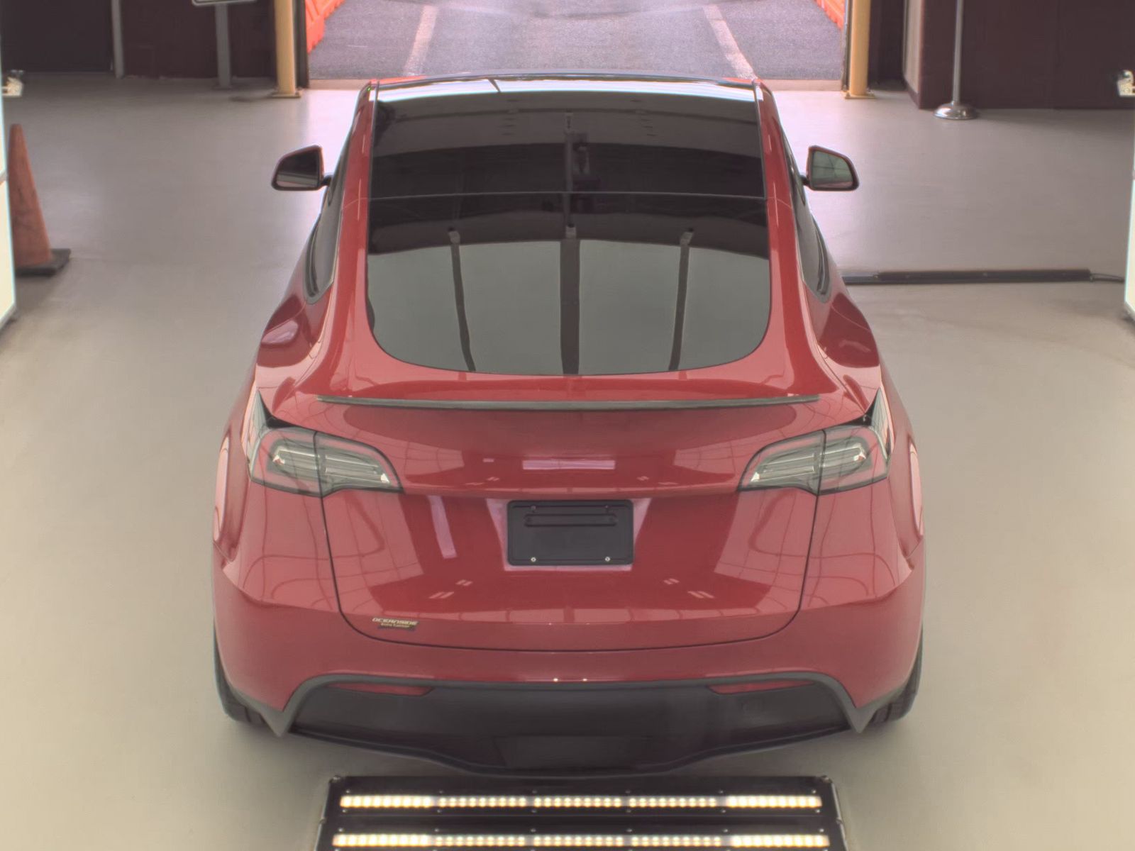 TESLA MODEL Y - 7