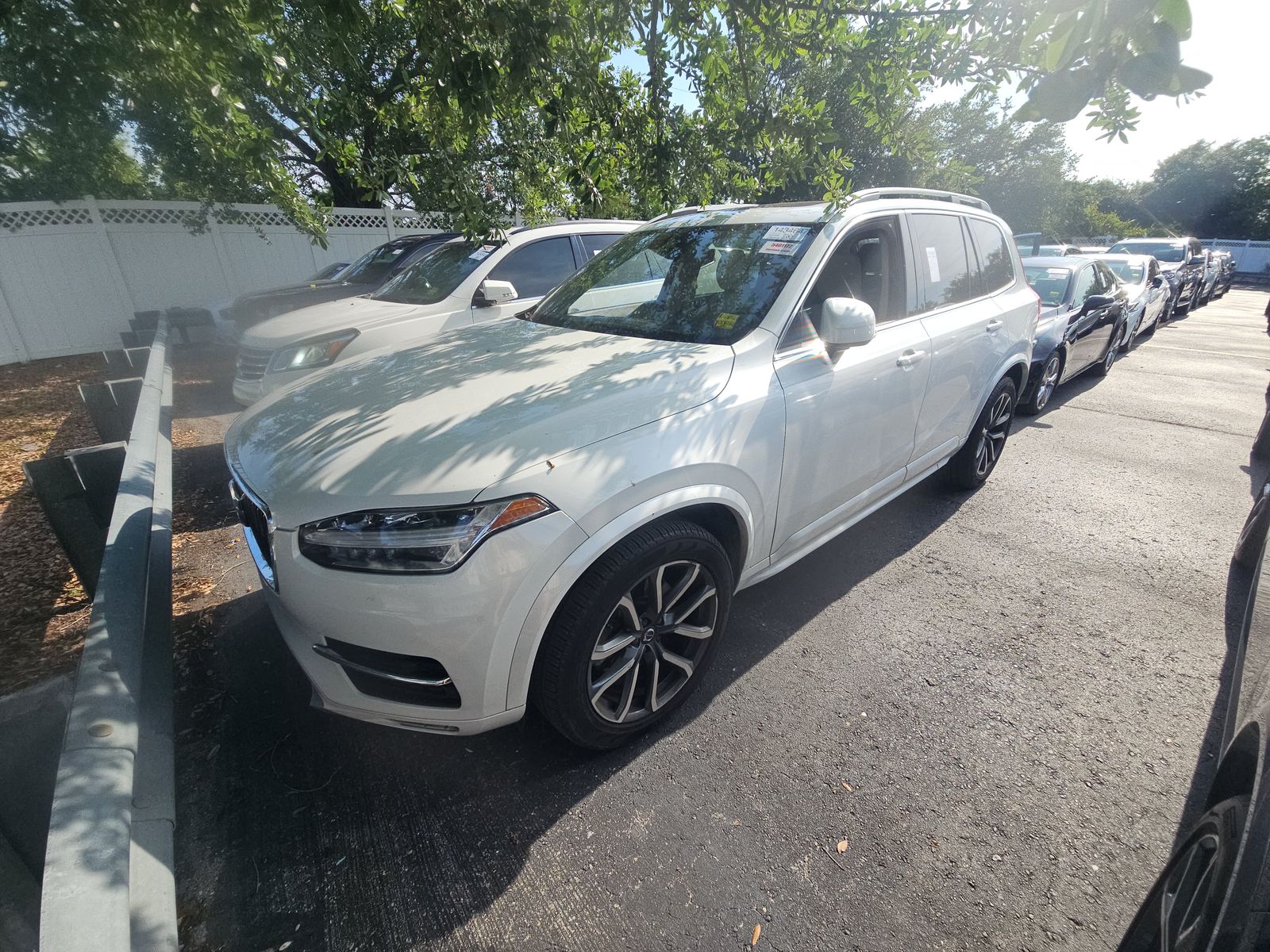 2019 Volvo XC90 T5 Momentum AWD