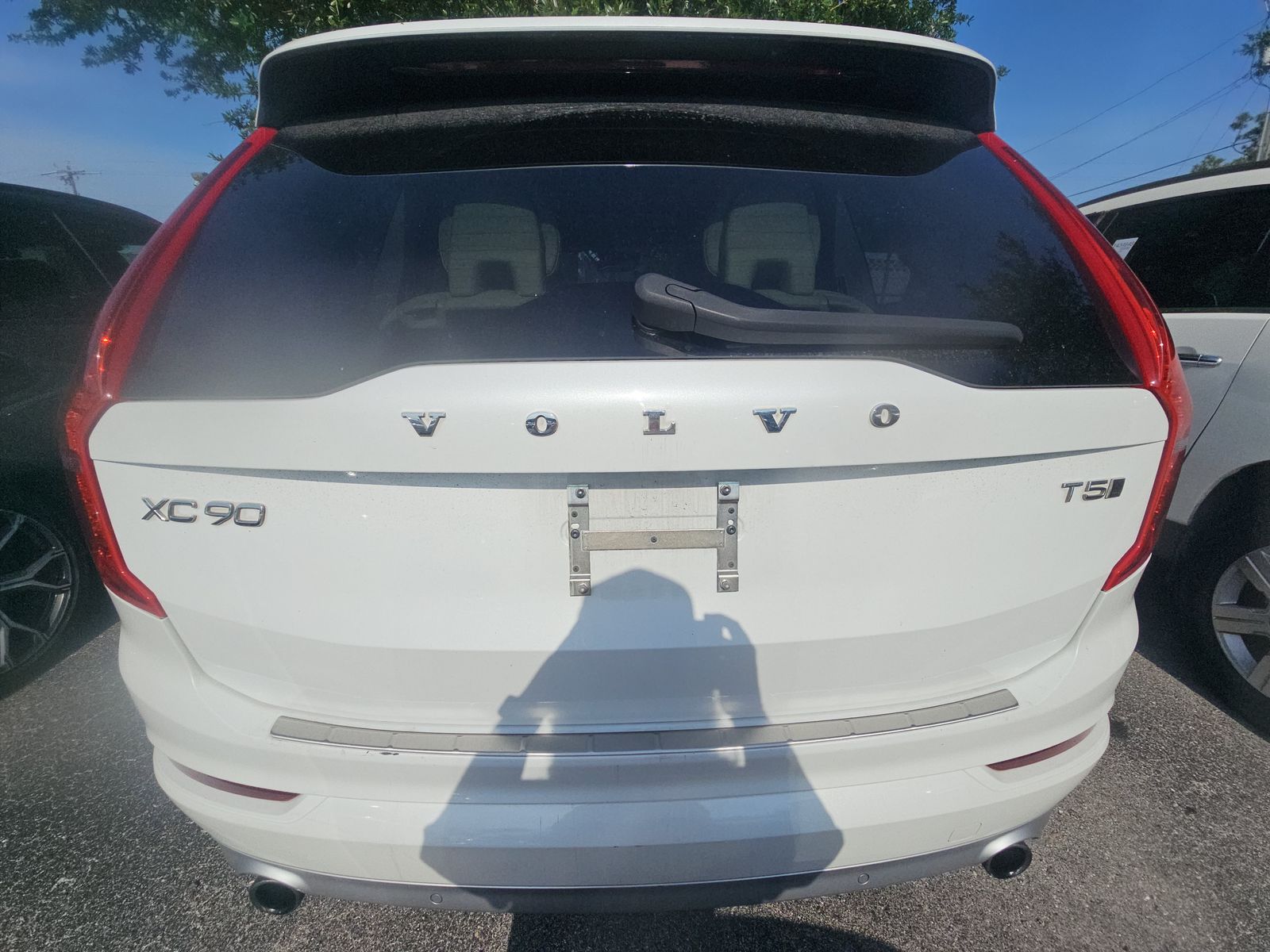 2019 Volvo XC90 T5 Momentum AWD