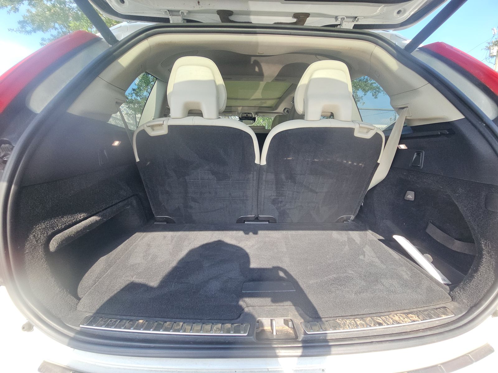 2019 Volvo XC90 T5 Momentum AWD