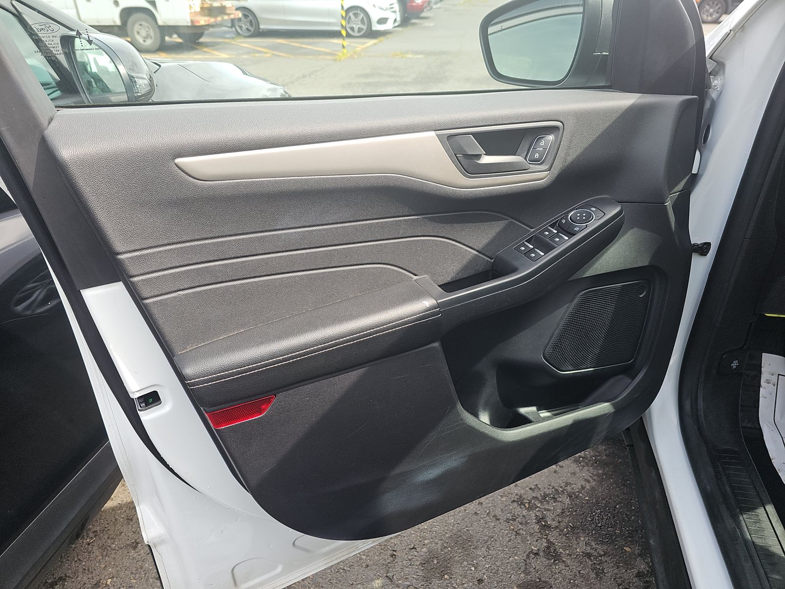 FORD ESCAPE - 10