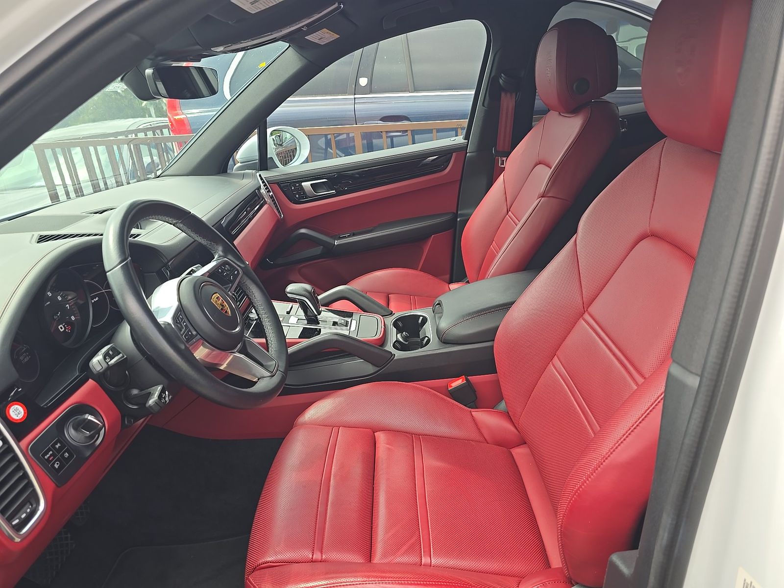PORSCHE CAYENNE - 8