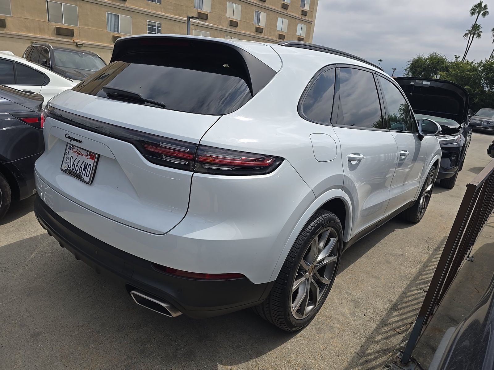PORSCHE CAYENNE - 5