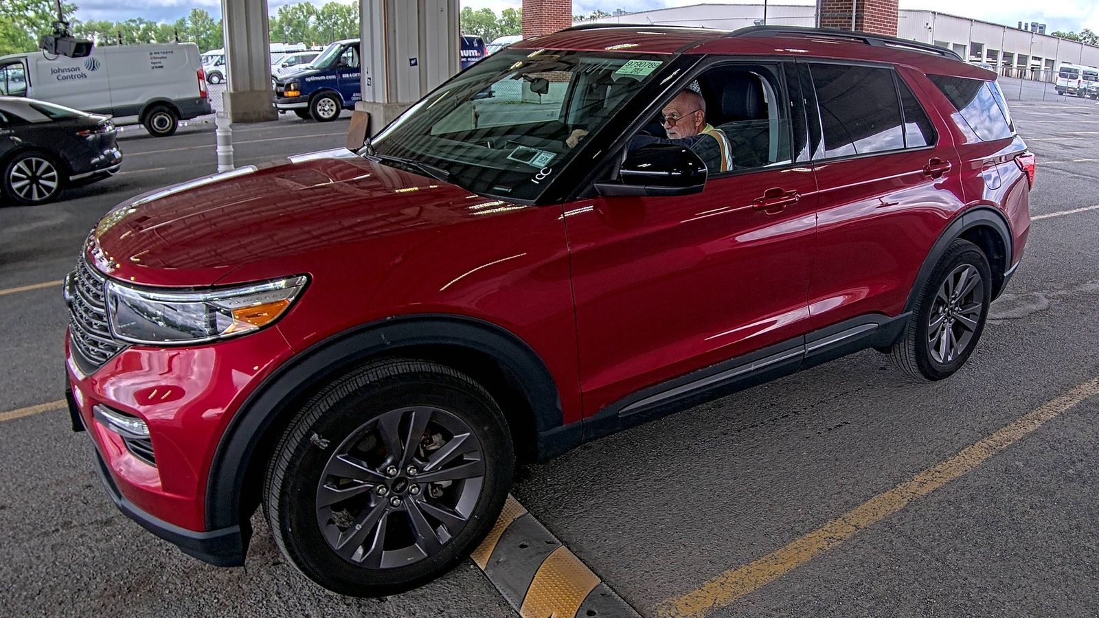 FORD EXPLORER - 1