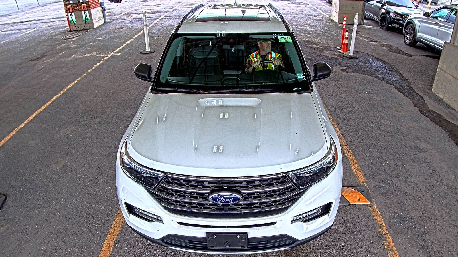 FORD EXPLORER - 3