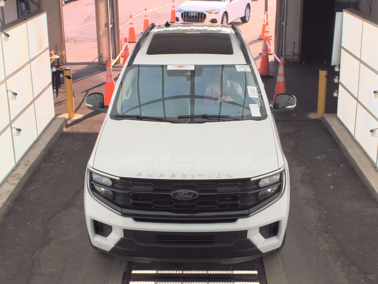 FORD EXPEDITION - 3