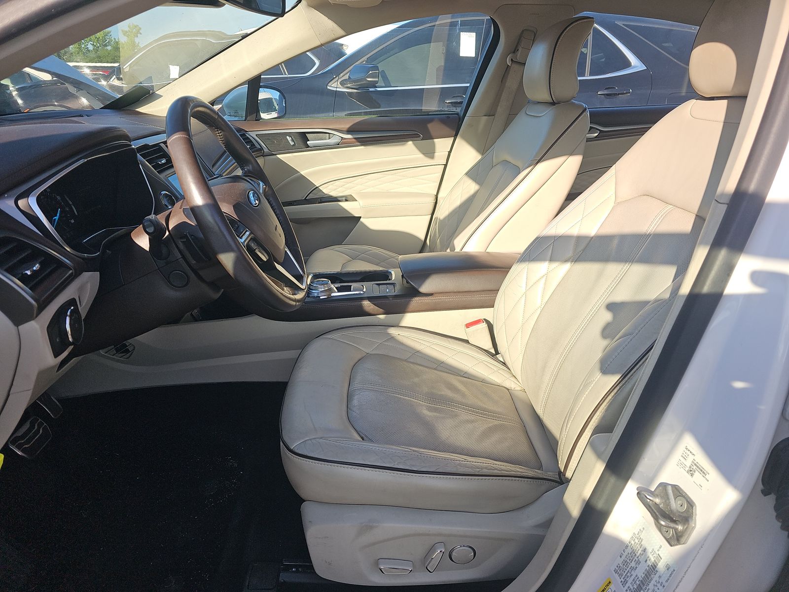 FORD FUSION - 8