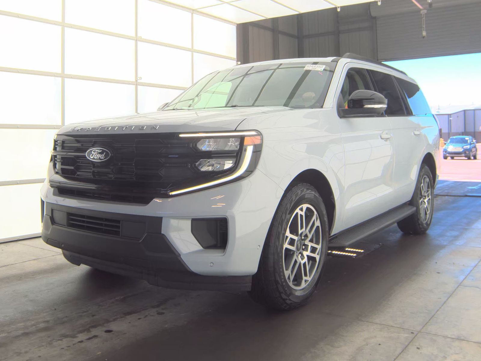 FORD EXPEDITION - 1
