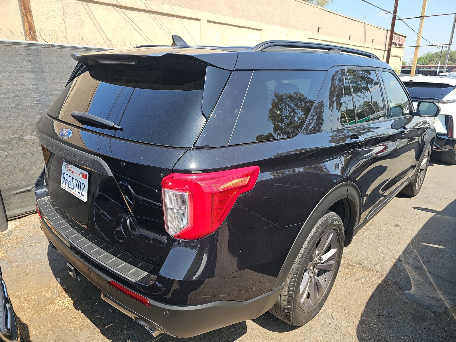 FORD EXPLORER - 5