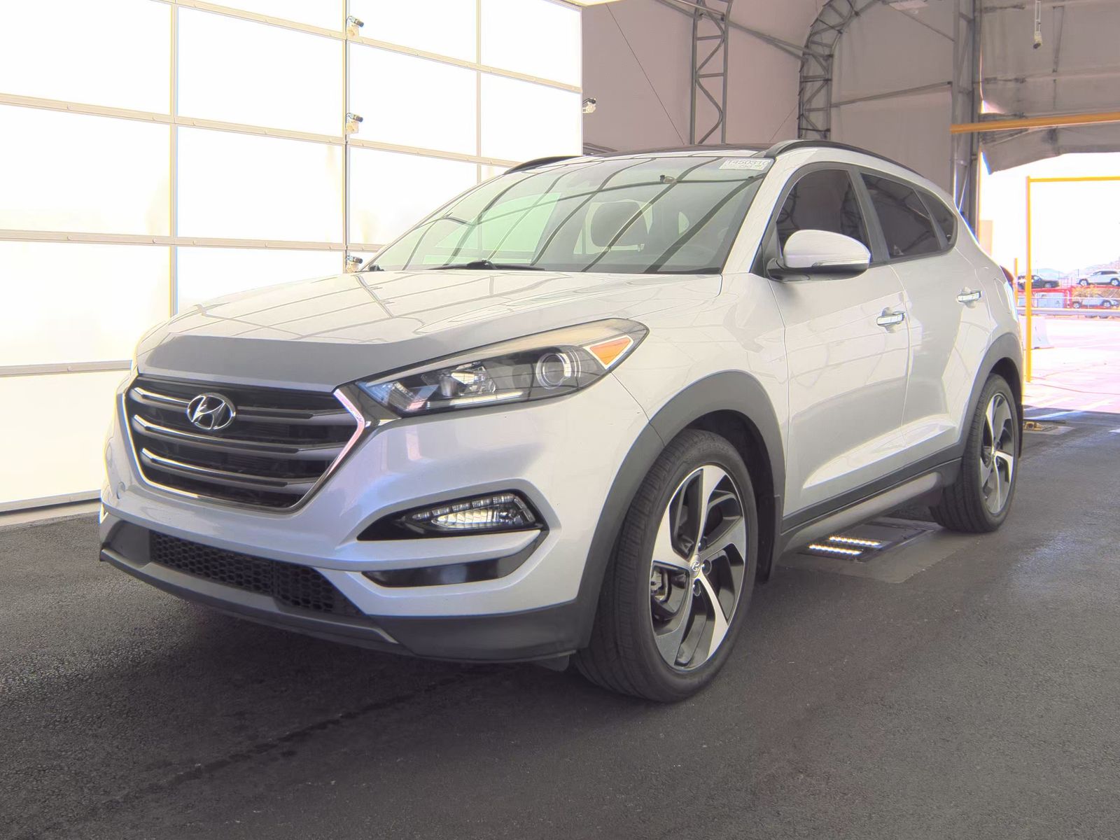 HYUNDAI TUCSON - 1
