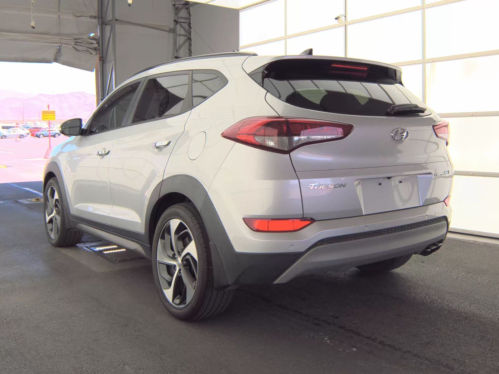 HYUNDAI TUCSON - 9