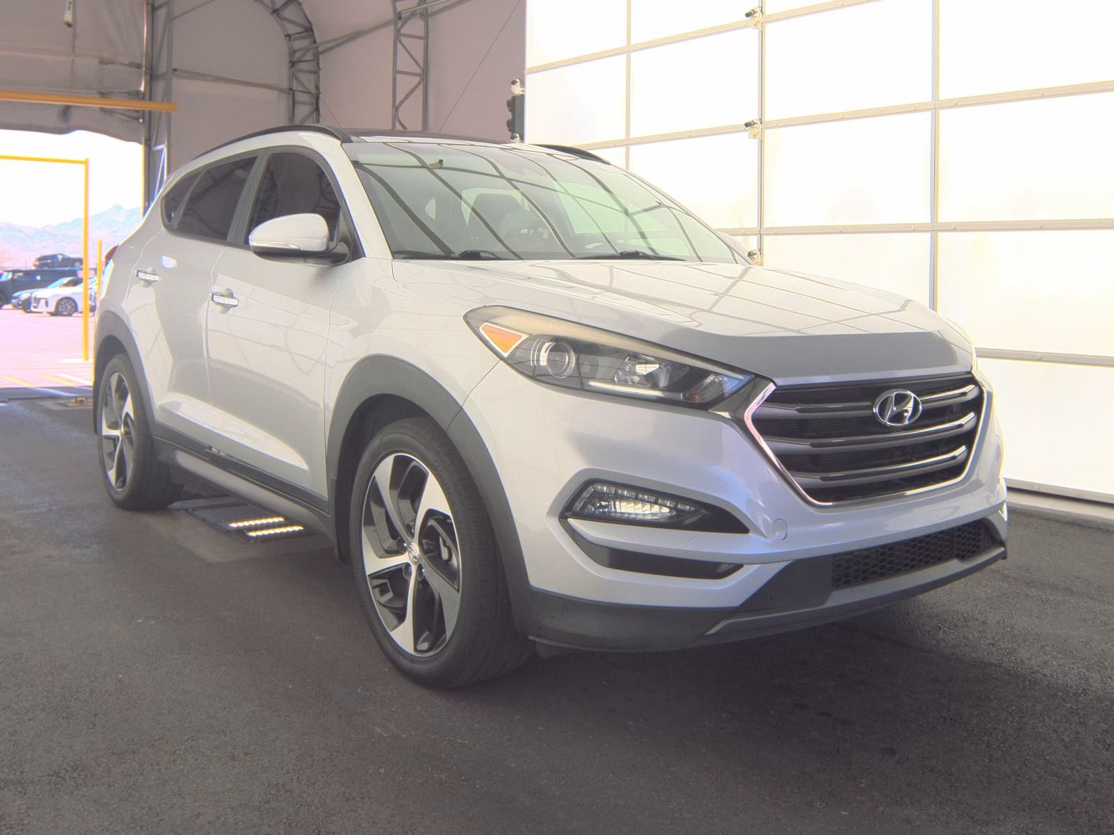 HYUNDAI TUCSON - 5