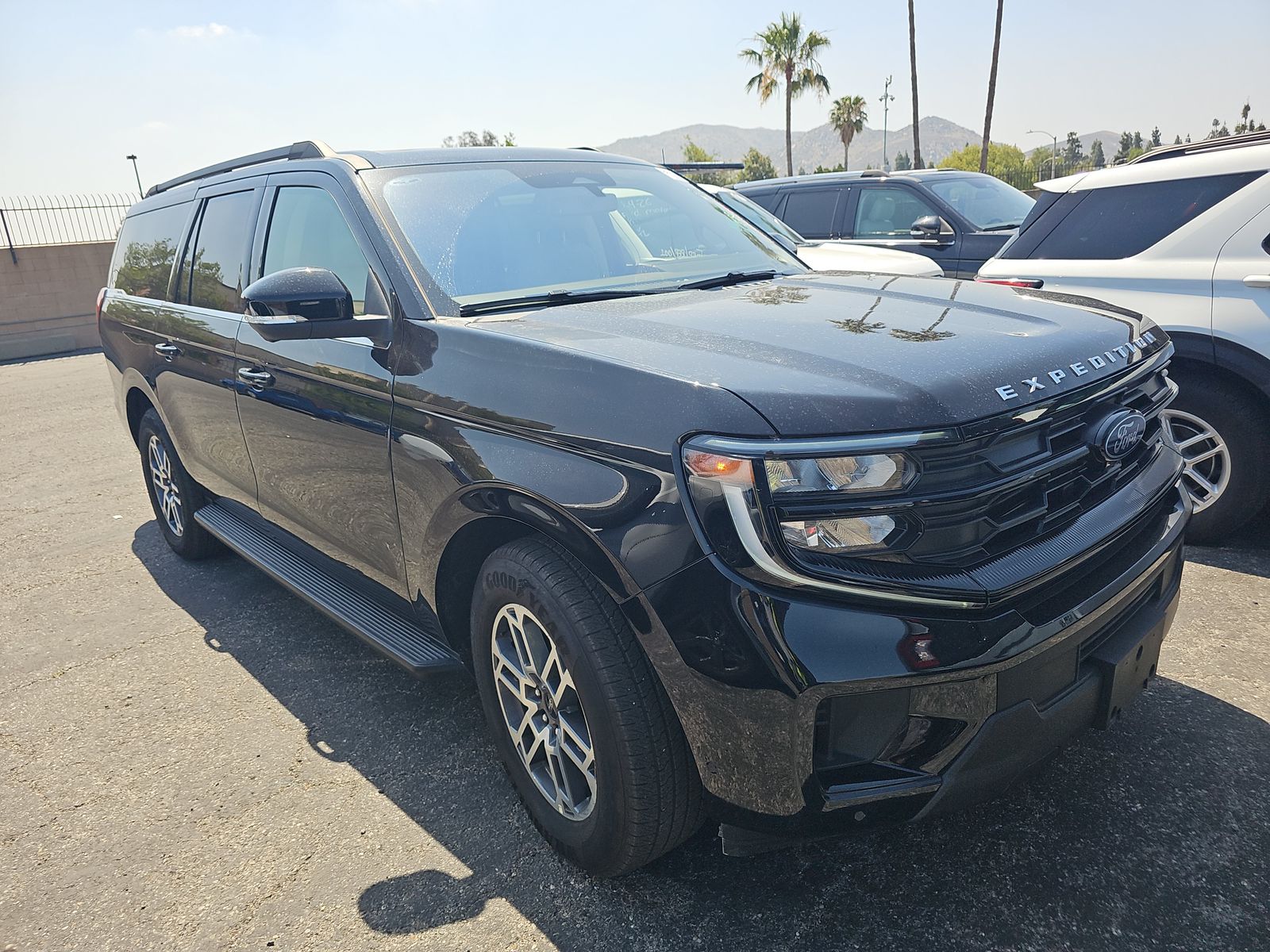 FORD EXPEDITION MAX - 4