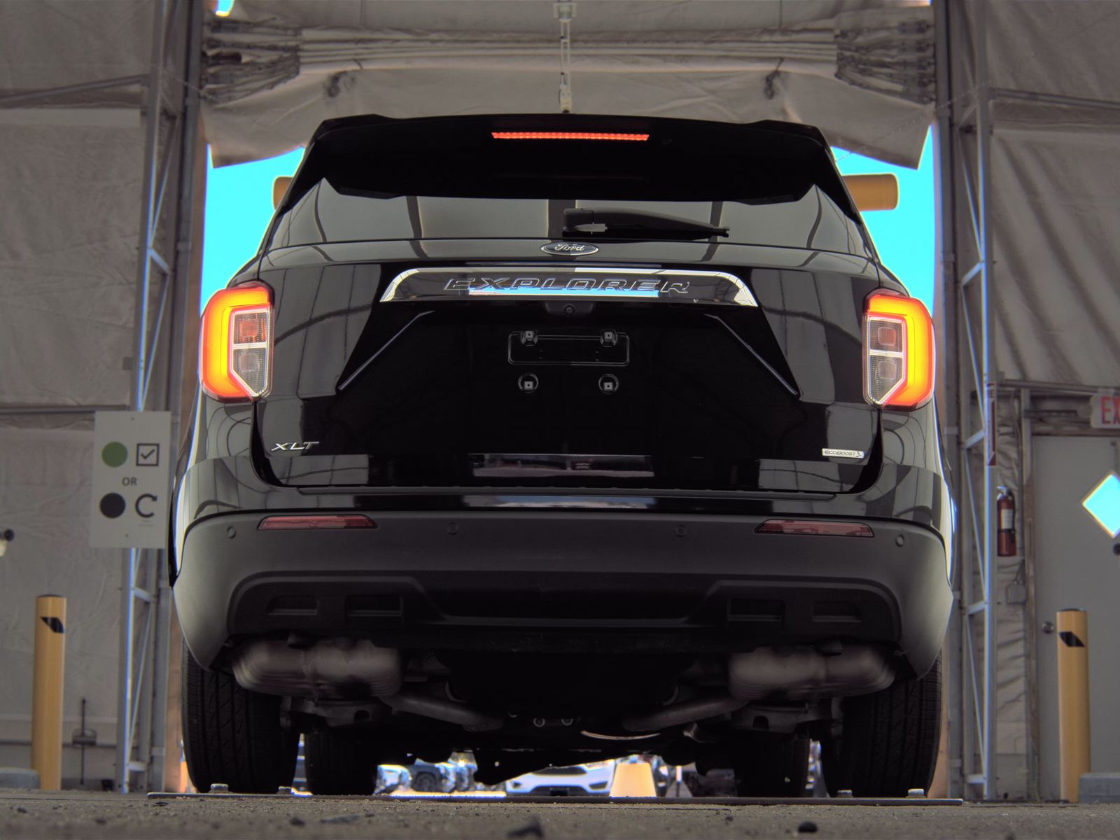 FORD EXPLORER - 8