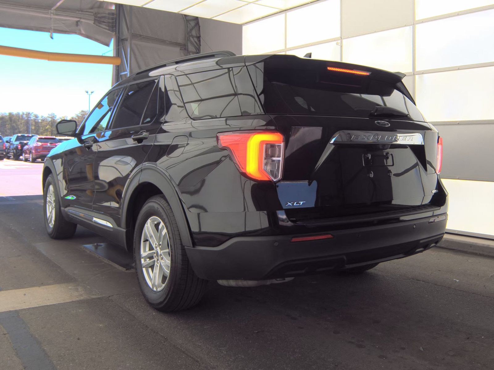 FORD EXPLORER - 9