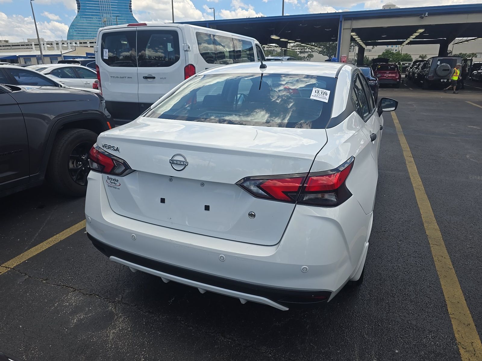 NISSAN VERSA - 6
