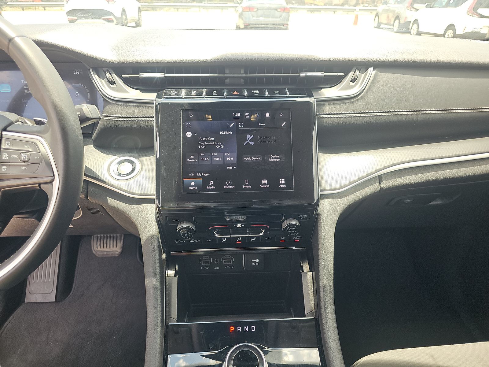 2023 Jeep Grand Cherokee Laredo RWD